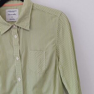 American Eagle Shirt Women's Size 10 Green Striped Button Down Favorite Fit‎